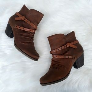 BareTraps Brown Block Heel Ankle Boots
